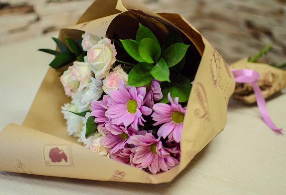 Букет цветов из: Розы и Хризантемы в Пионерском Республика Крым