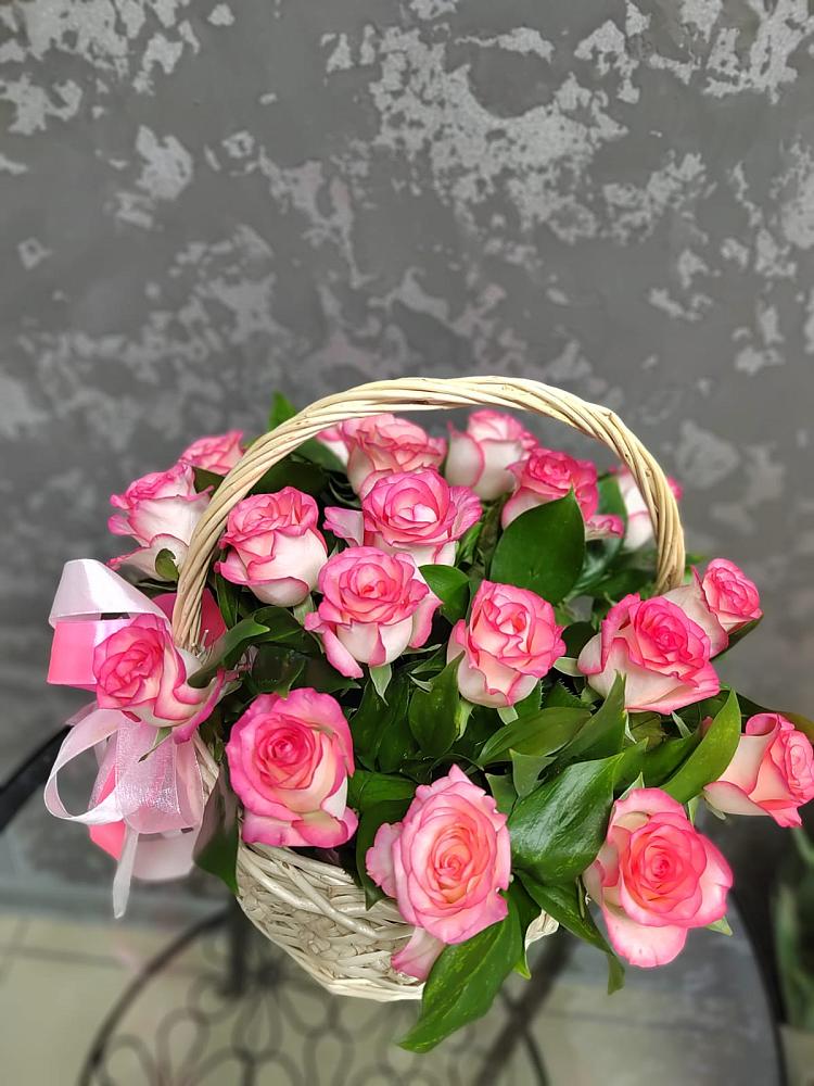 Цветочная композиция из Розы в корзине в Пионерском Республика Крым