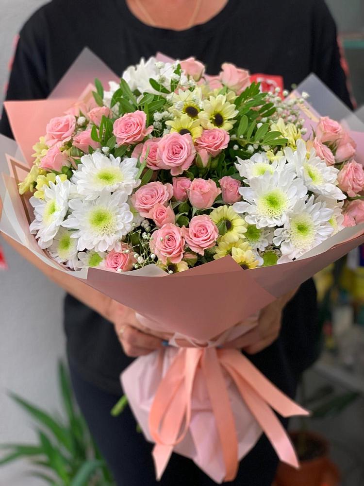 Букет цветов из: Розы и Хризантемы в Пионерском Республика Крым