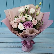 Букет цветов из:  Розы и Лизиантусы в Пионерском Республика Крым