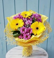 Букет цветов из:  Хризантемы и Герберы в Пионерском Республика Крым