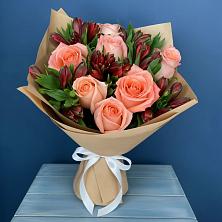 Букет цветов из:  Розы и Альстромерии в Пионерском Республика Крым