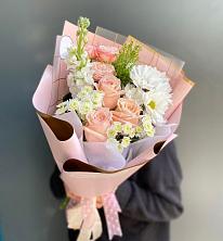 Букет цветов из:  Хризантемы и Розы в Пионерском Республика Крым