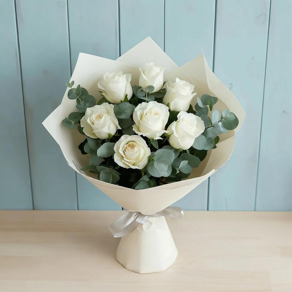 Букет Белые розы в Эвкалипте в Пионерском Республика Крым