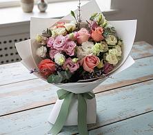 Букет цветов из:  Розы, Лизиантусы и Гвоздики #REPLACE_PRED# Пионерском Республика Крым